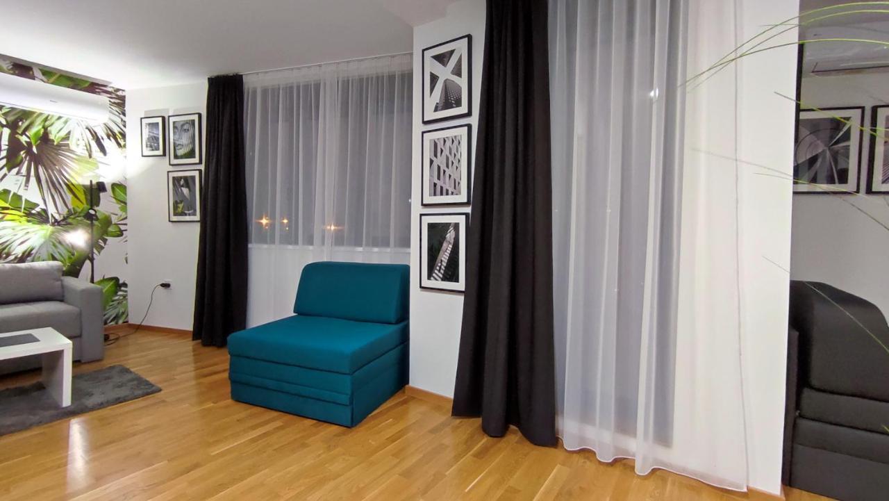 House Of Mac Apartments Nis Exterior photo