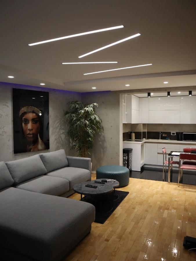 House Of Mac Apartments Nis Exterior photo